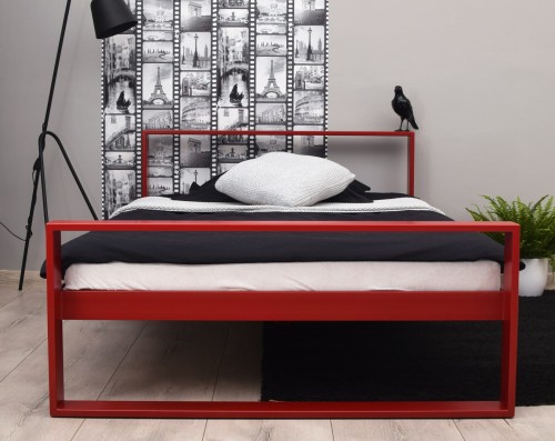 Nowoczesne, masywne łóżko metalowe Maxi Q w kolorze czerwonym